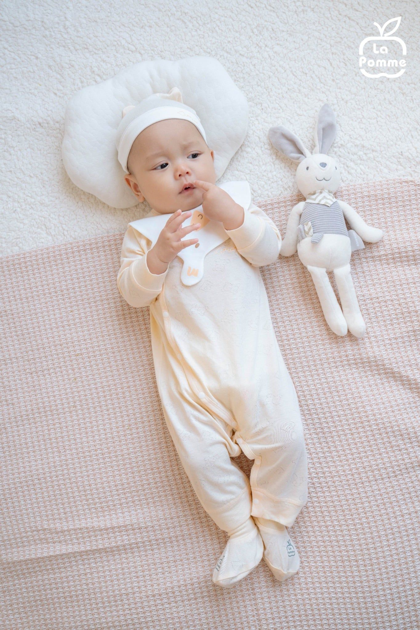  Set bao tay bao chân La Pomme gấu nhỏ dễ thương 