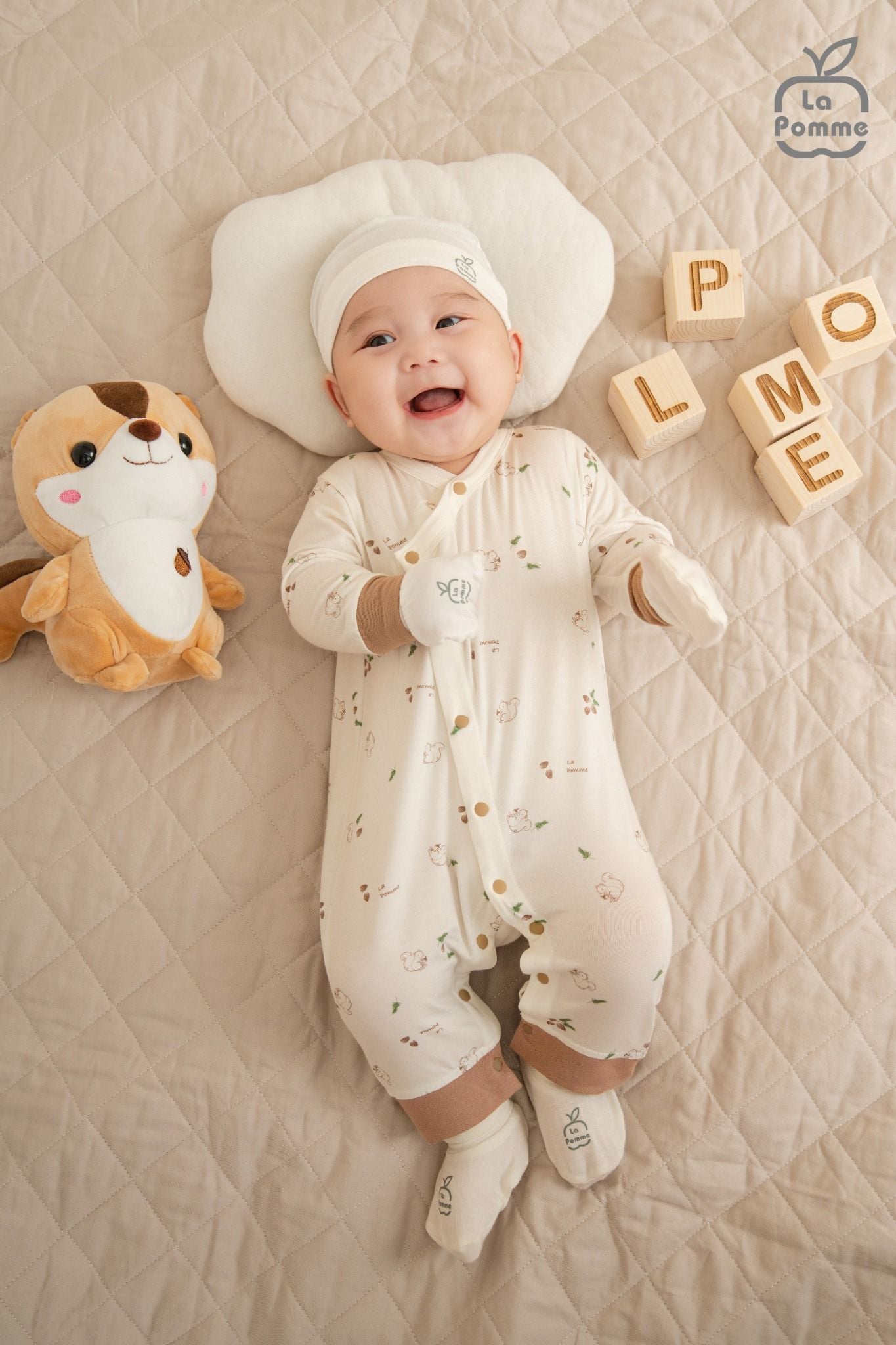  Body dài tay La Pomme họa tiết sóc nâu và hạt dẻ 