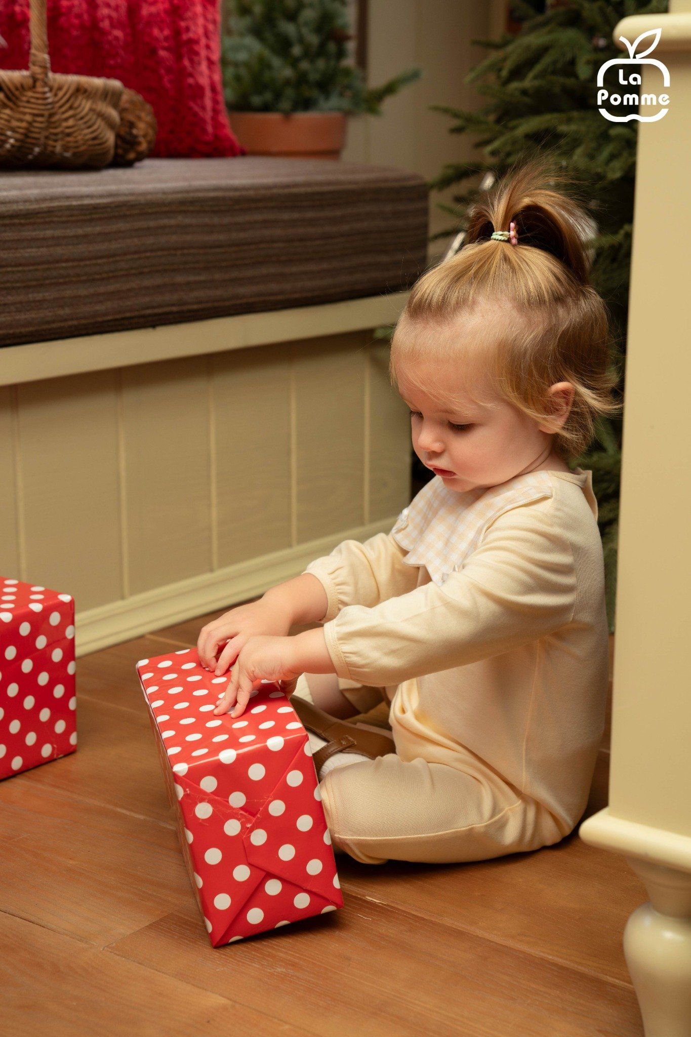  Body dài tay La Pomme yếm cổ dễ thương 