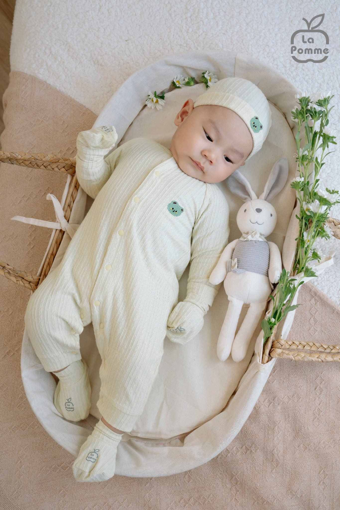  Body dài tay La Pomme vui đùa cùng gấu nhỏ 