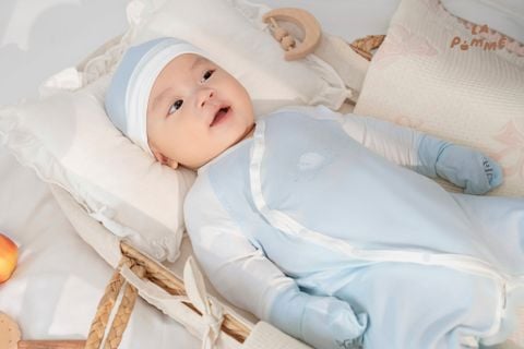  Body dài tay La Pomme liền tất cừu bông bé bỏng 