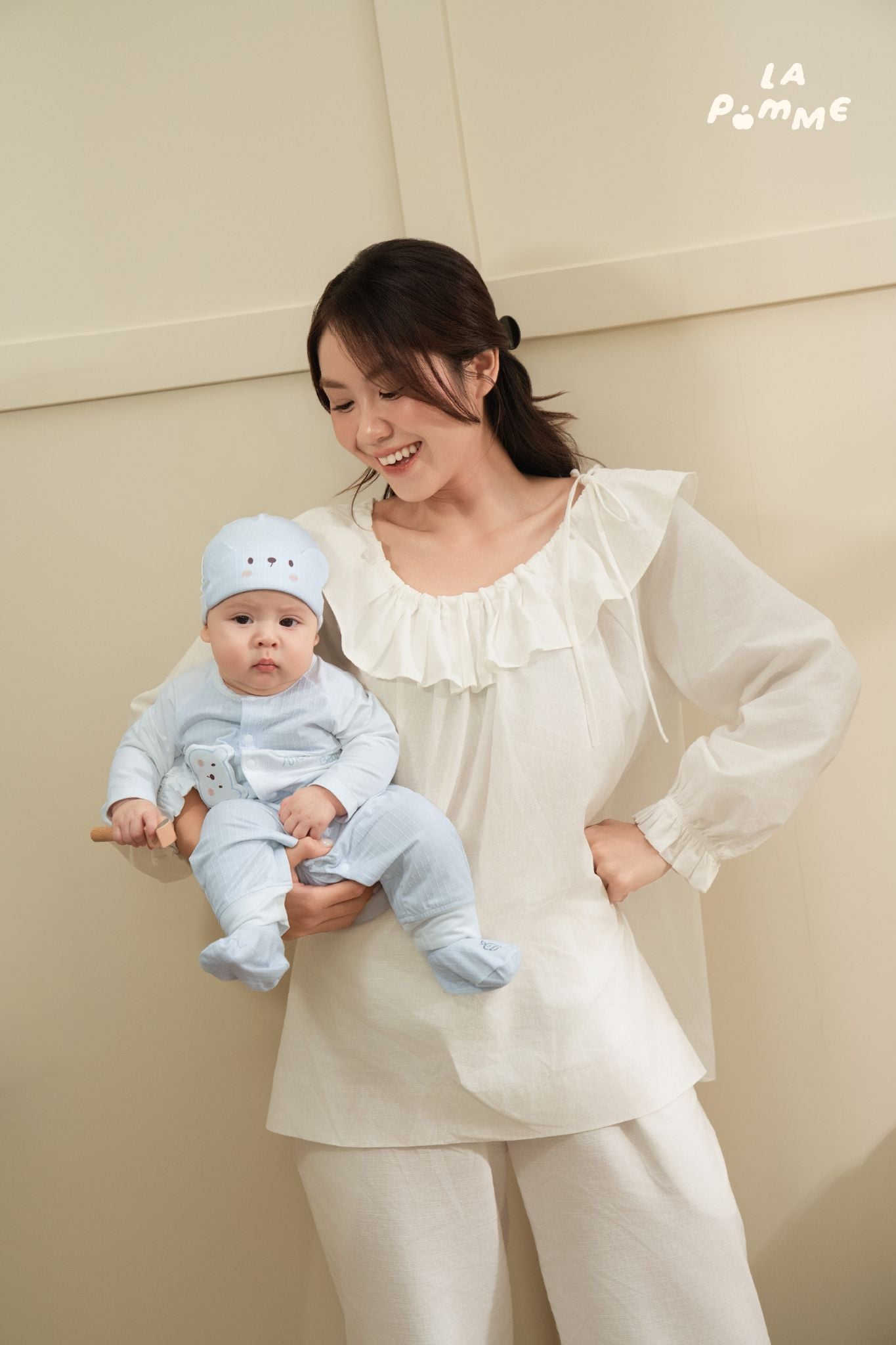  Mũ sơ sinh La Pomme gấu nhỏ yêu màu xanh 