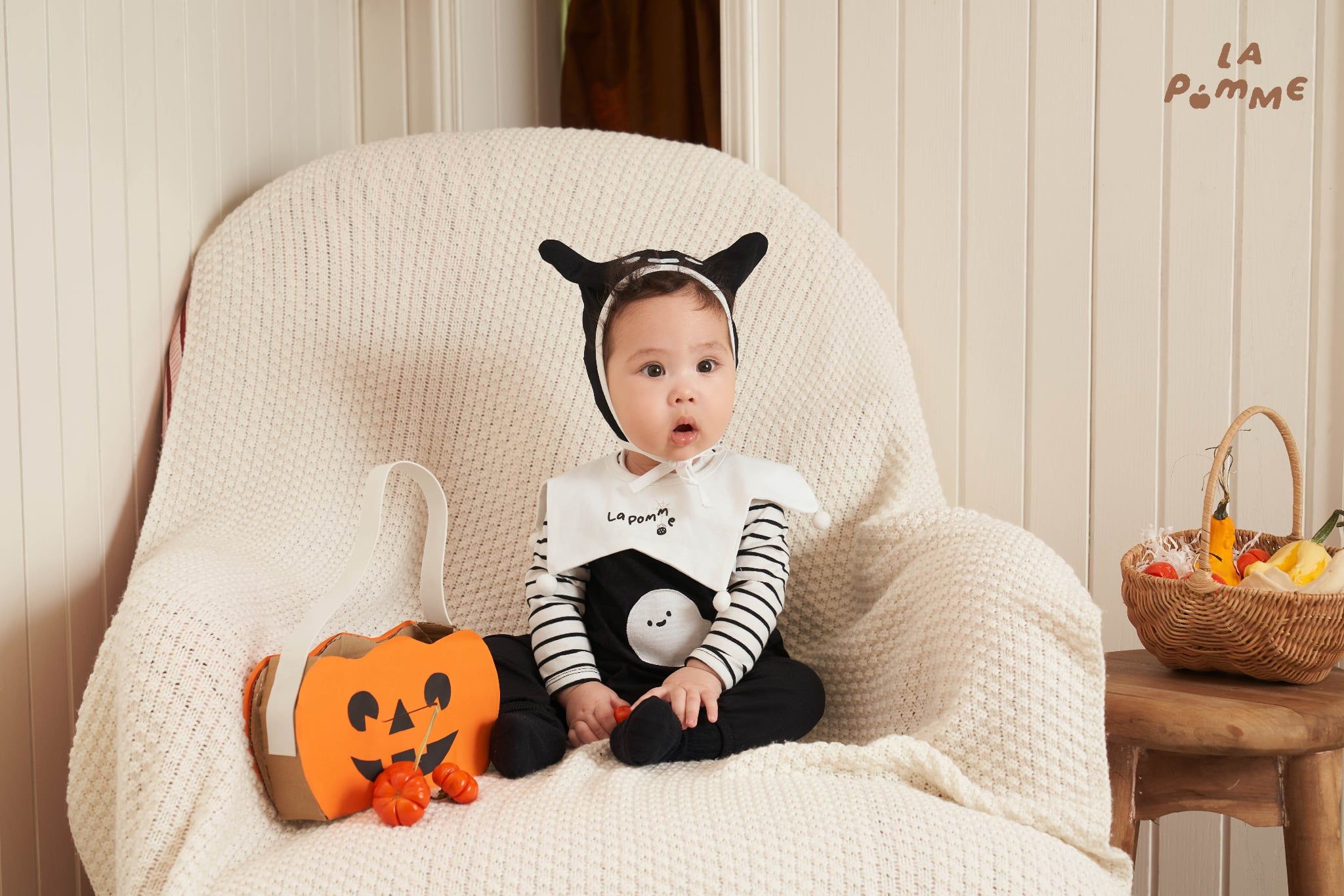  Body dài tay kèm mũ và yếm La Pomme đêm hội Haloween 