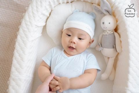  Bộ dài tay cúc lệch La Pomme dệt vân chìm gấu nhỏ 