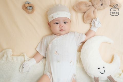  Set bao tay bao chân La Pomme truy tìm hạt dẻ 