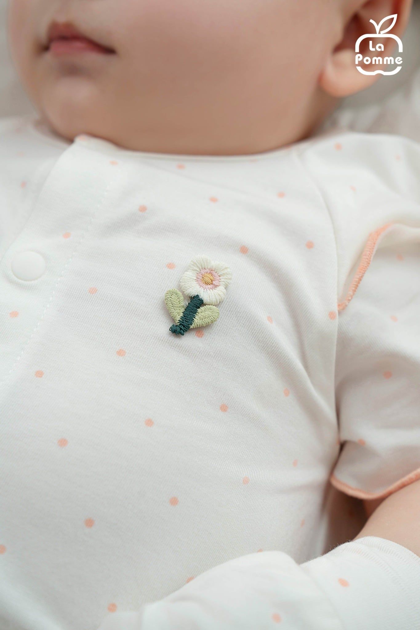  Body chip cộc La Pomme chấm bi hoa điệu đà 