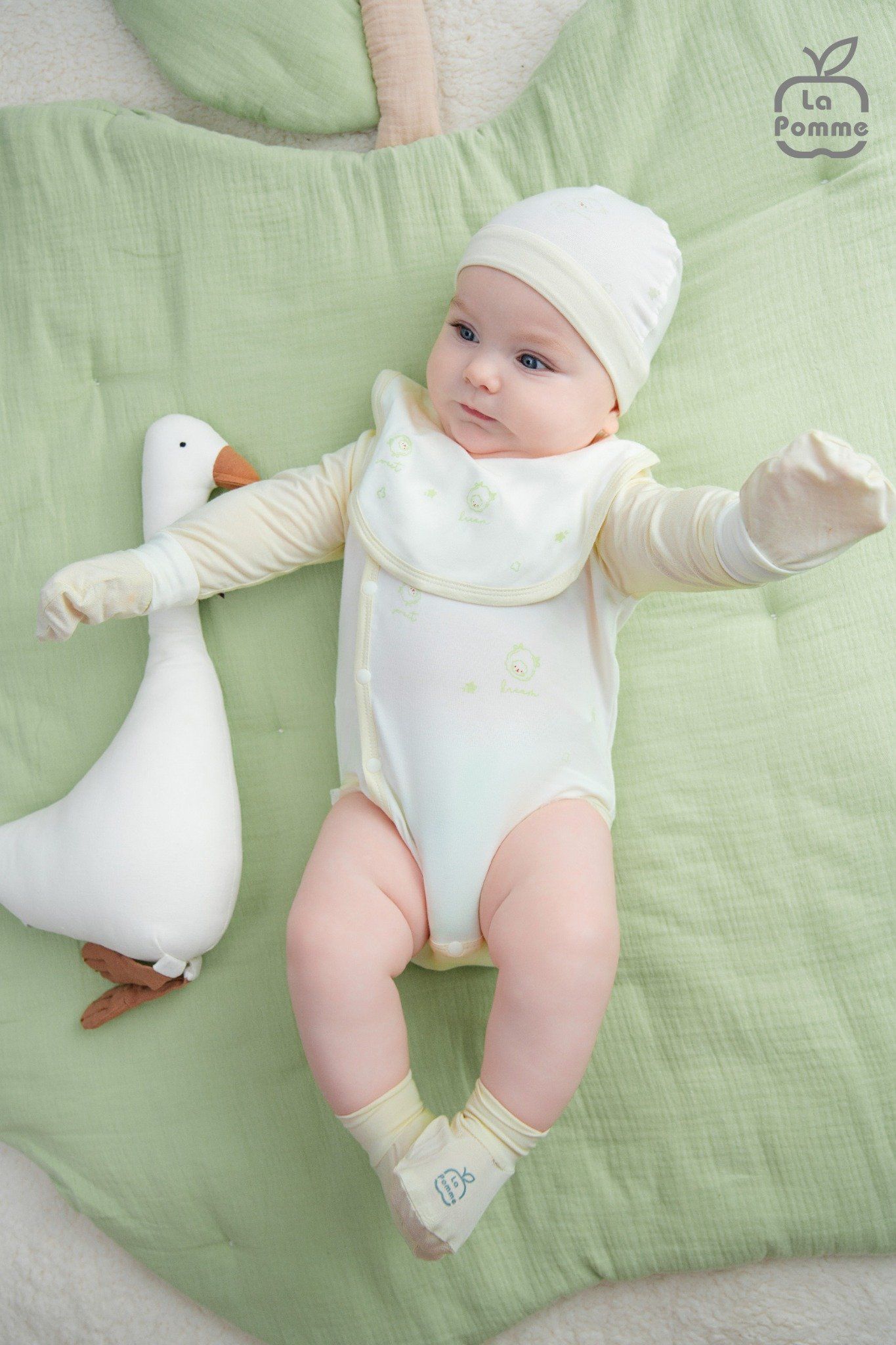  Body chip dài tay La Pomme họa tiết nhí cách điệu 