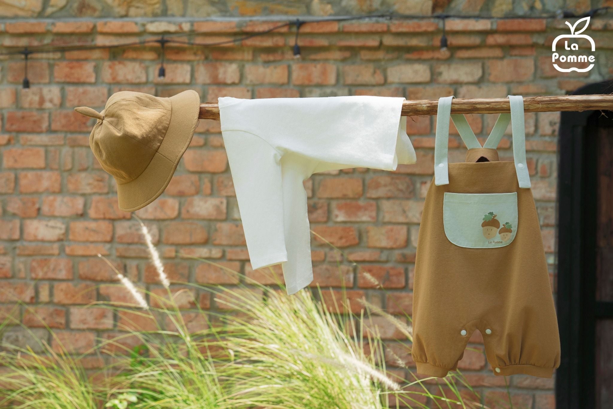  Set bộ yếm rời kèm áo dài tay La Pomme vườn nhỏ của bé 