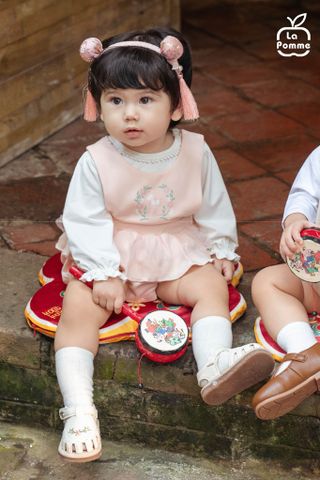  Set yếm và áo La Pomme đùa vui cùng bé 