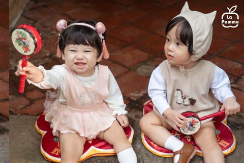  Set yếm và áo La Pomme đùa vui cùng bé 