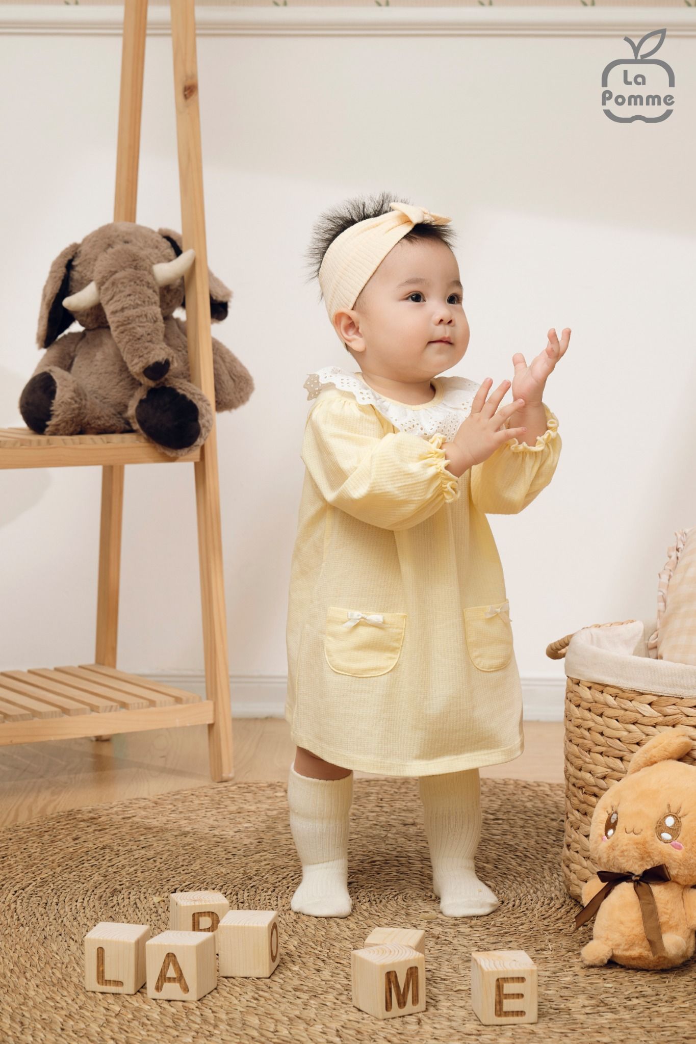  Đầm dài tay La Pomme tiểu thư bé nhỏ 