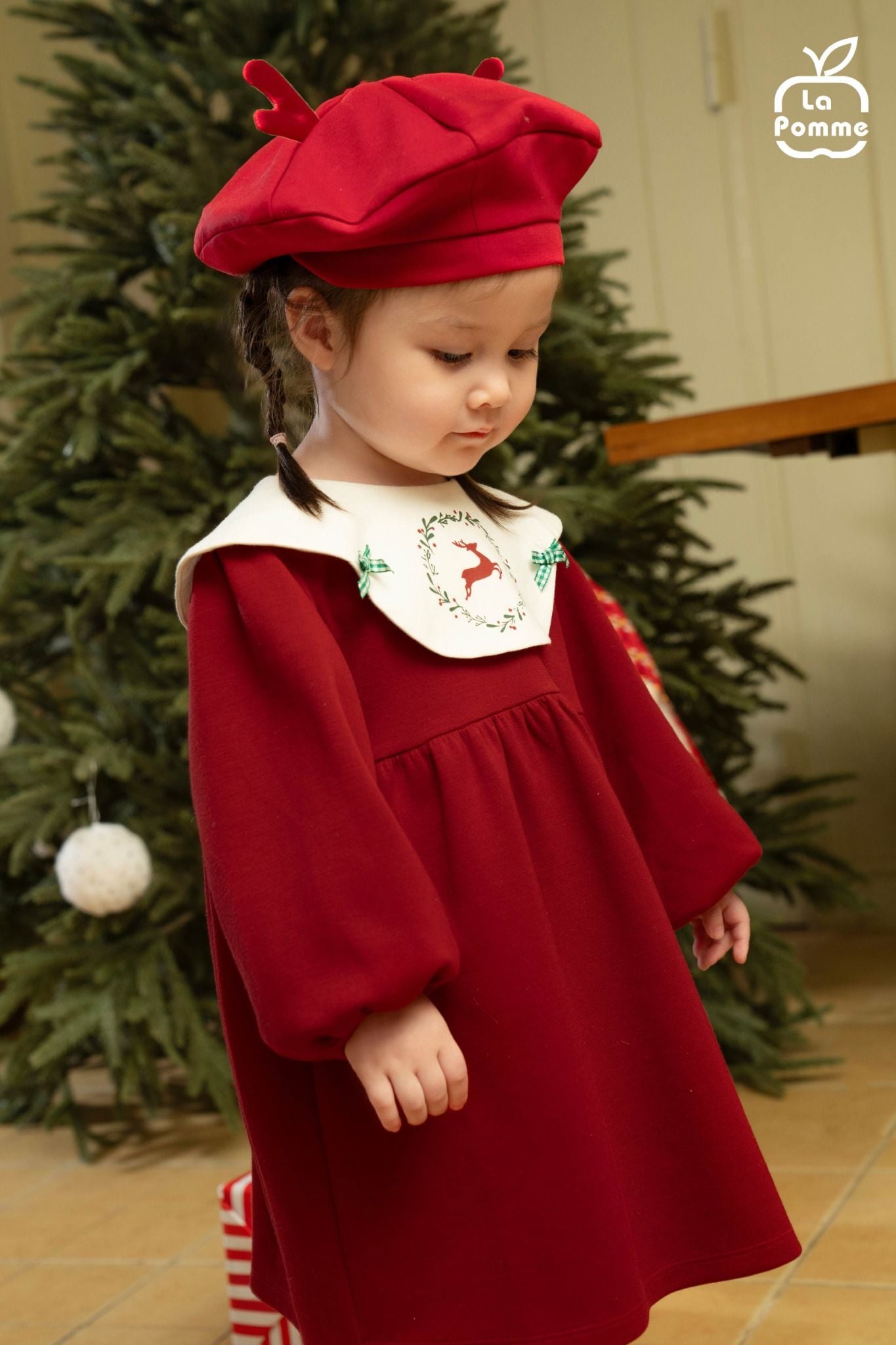  Đầm dài tay La Pomme lễ hội diệu kì 