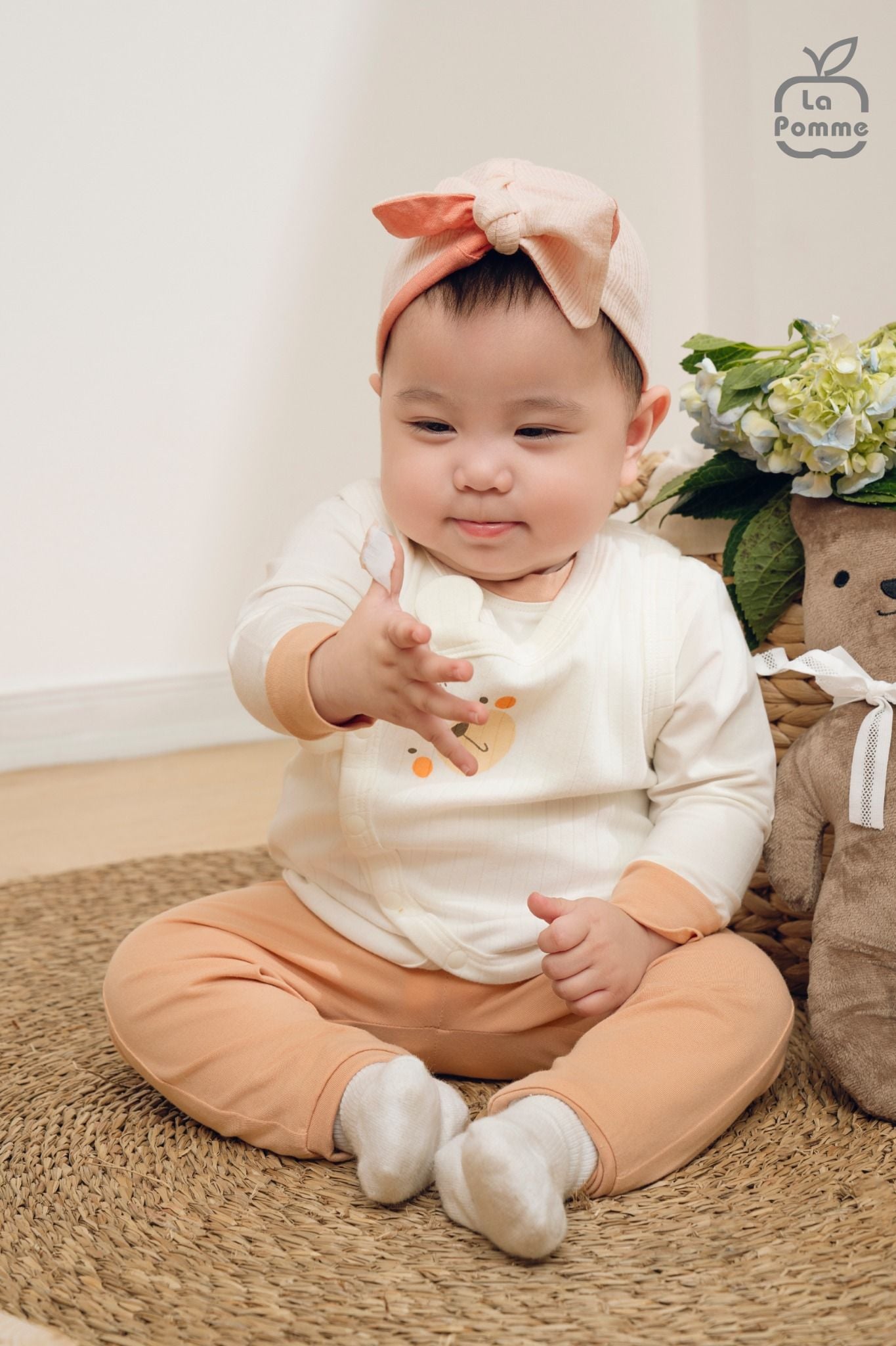  Áo gile La Pomme cúc lệch mùa ấm ghé thăm 