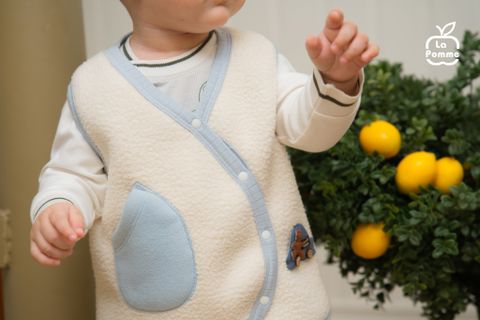  Áo gile La Pomme viền màu happy pola bear 