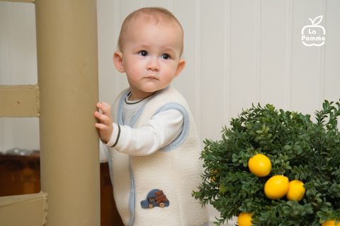  Áo gile La Pomme viền màu happy pola bear 