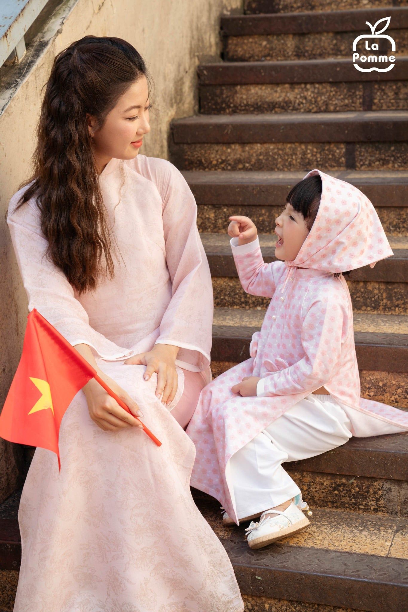  Bộ áo dài kèm khăn La Pomme nàng xuân nhí nhảnh 