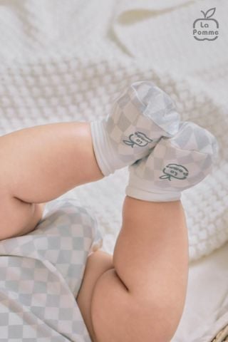  Set bao tay bao chân La Pomme phối họa tiết caro 