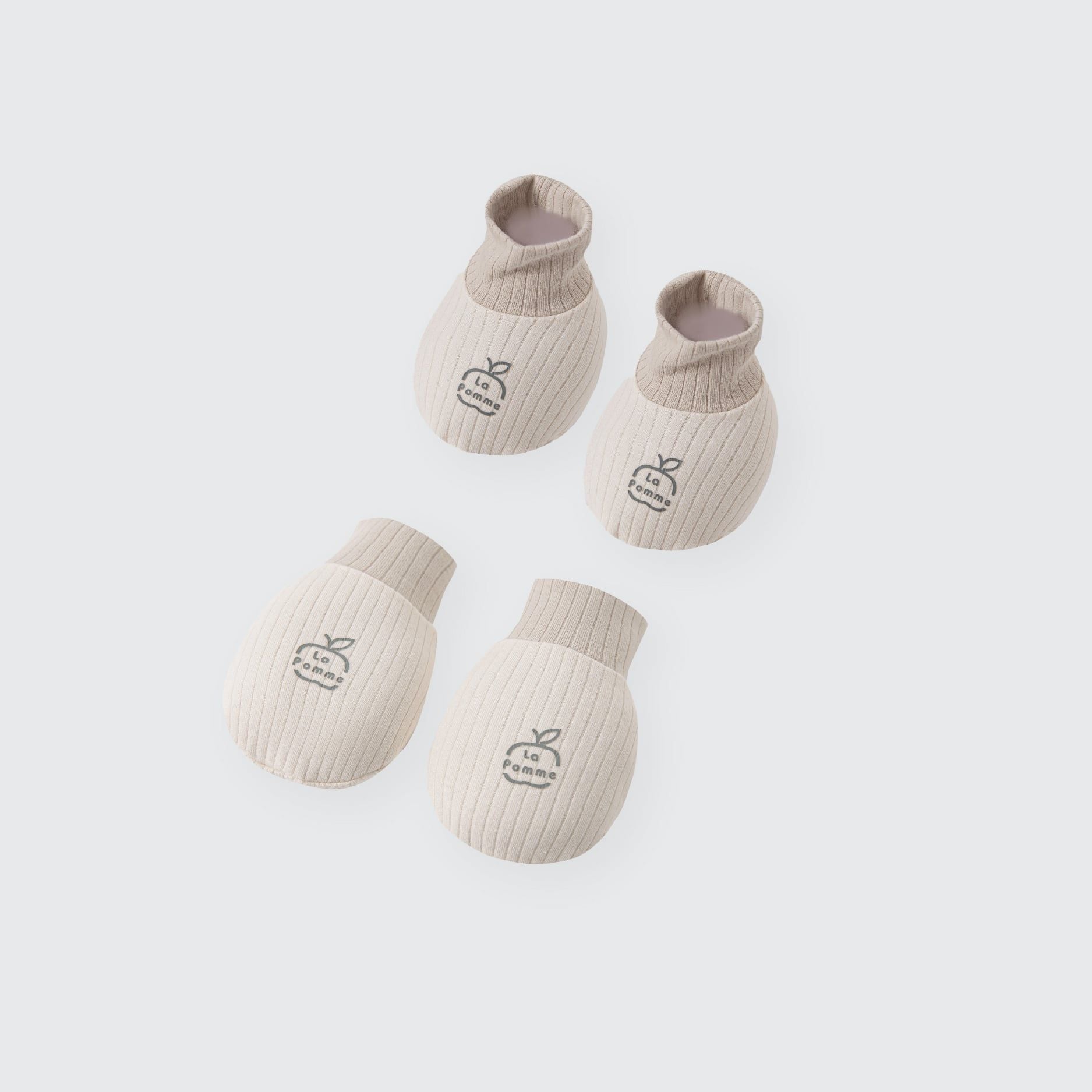  Set bao tay bao chân La Pomme chú sóc và quả sồi 