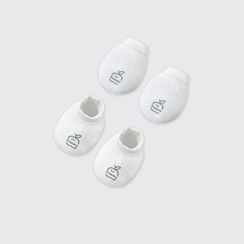  Set bao tay bao chân La Pomme truy tìm hạt dẻ 