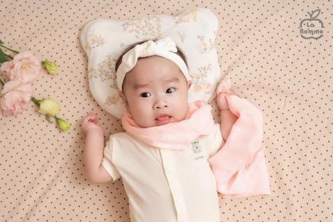  K001 Set 5 Khăn sữa sợi tre lụa La Pomme phối màu (30x30cm) - Yêu con trọn 4 mùa 