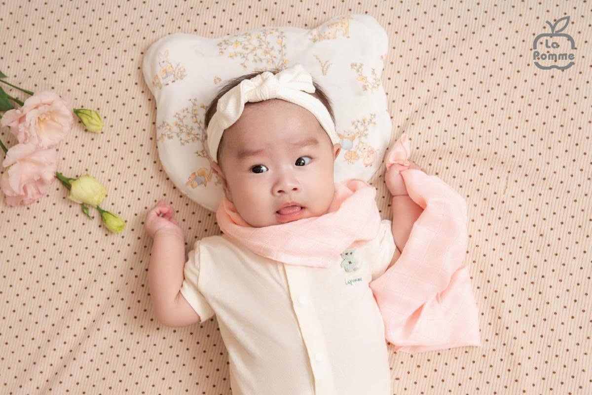  K001 Set 5 Khăn sữa sợi tre lụa La Pomme phối màu (30x30cm) - Yêu con trọn 4 mùa 