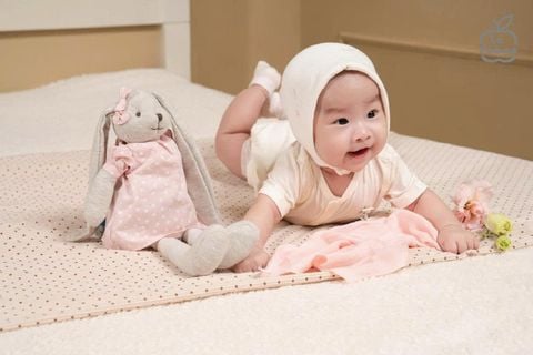  K001 Set 5 Khăn sữa sợi tre lụa La Pomme phối màu (30x30cm) - Yêu con trọn 4 mùa 