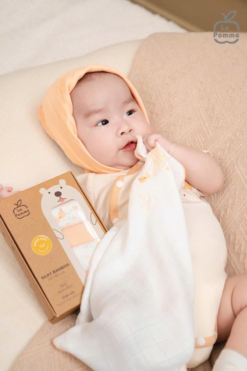  K001 Set 5 Khăn sữa sợi tre lụa La Pomme phối màu (30x30cm) - Yêu con trọn 4 mùa 