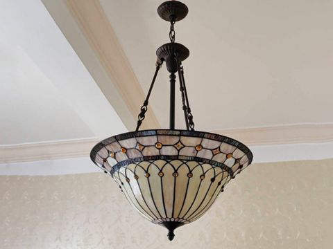  Đèn thả trần tiffany cổ điển, hàng sưu tầm đồ xưa. 
