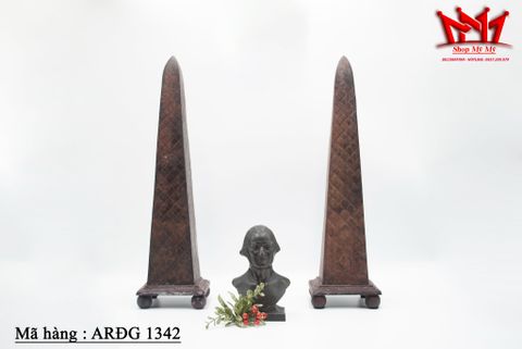  CẶP THÁP OBELISK CỔ ĐIỂN - BIỂU TƯỢNG CỦA QUYỀN LỰC VÀ SỰ THỊNH VƯỢNG 