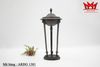 Đế nến/hương bằng đồng cổ điển hình ngọn lửa và mặt sư tử có nắp .
