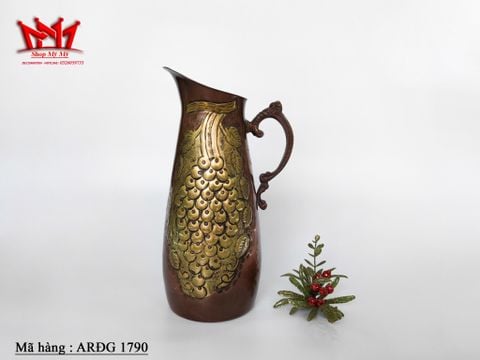  Bình đồng hình chùm nho họa tiết nổi của Ấn Độ 