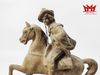 Tượng cổ này khắc họa Buffalo Bill Cody trên lưng ngựa được làm vào khoảng năm 1900