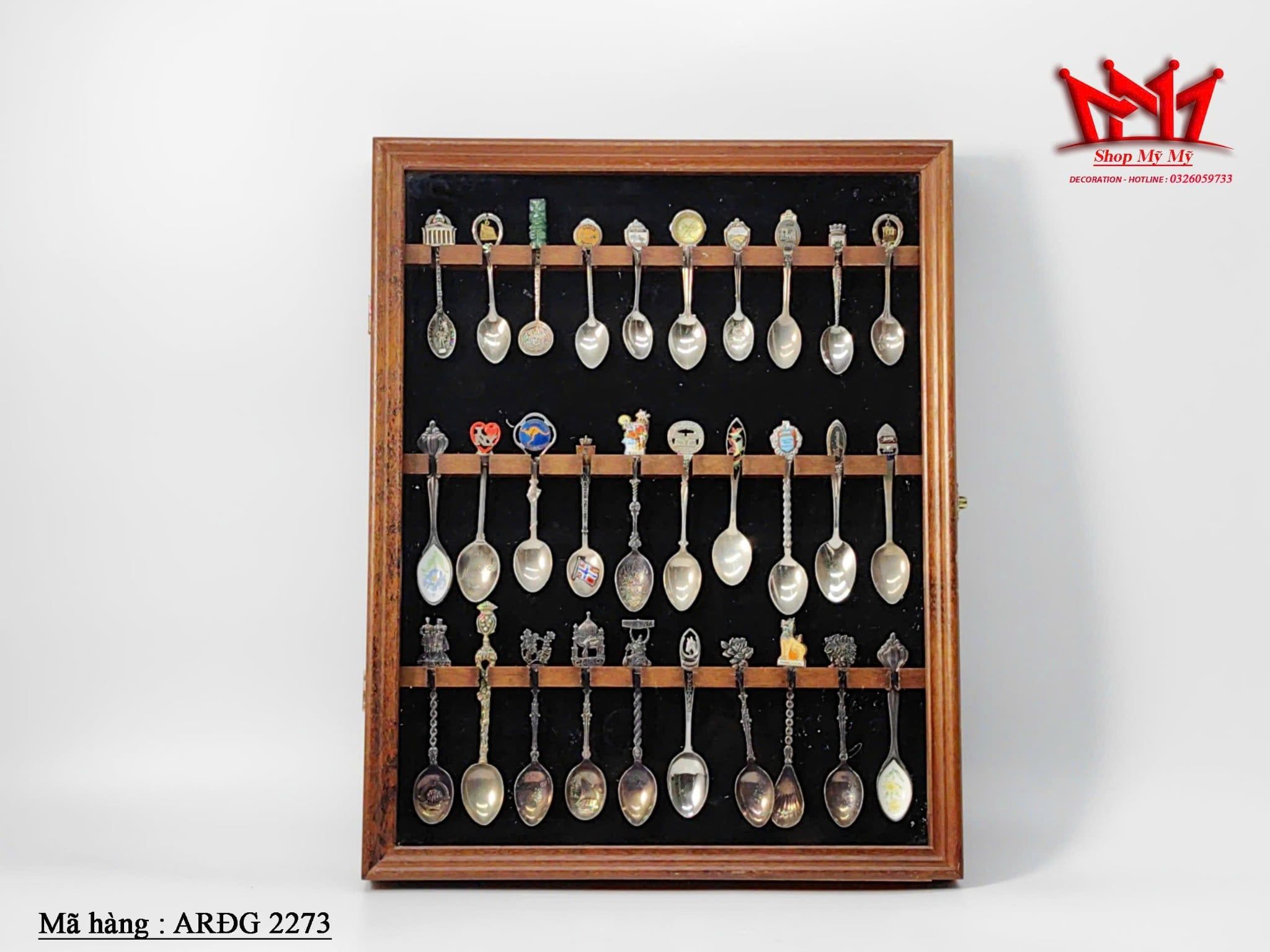 Bộ sưu tập muỗng lưu niệm cổ điển