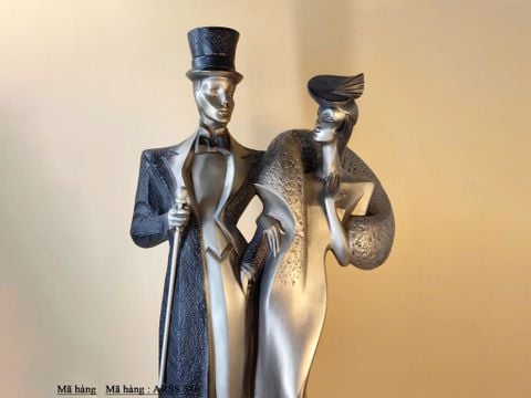  Bức tượng Art Deco của Austin Production lấy cảm hứng từ Alexsander Danel. có chữ ký. 