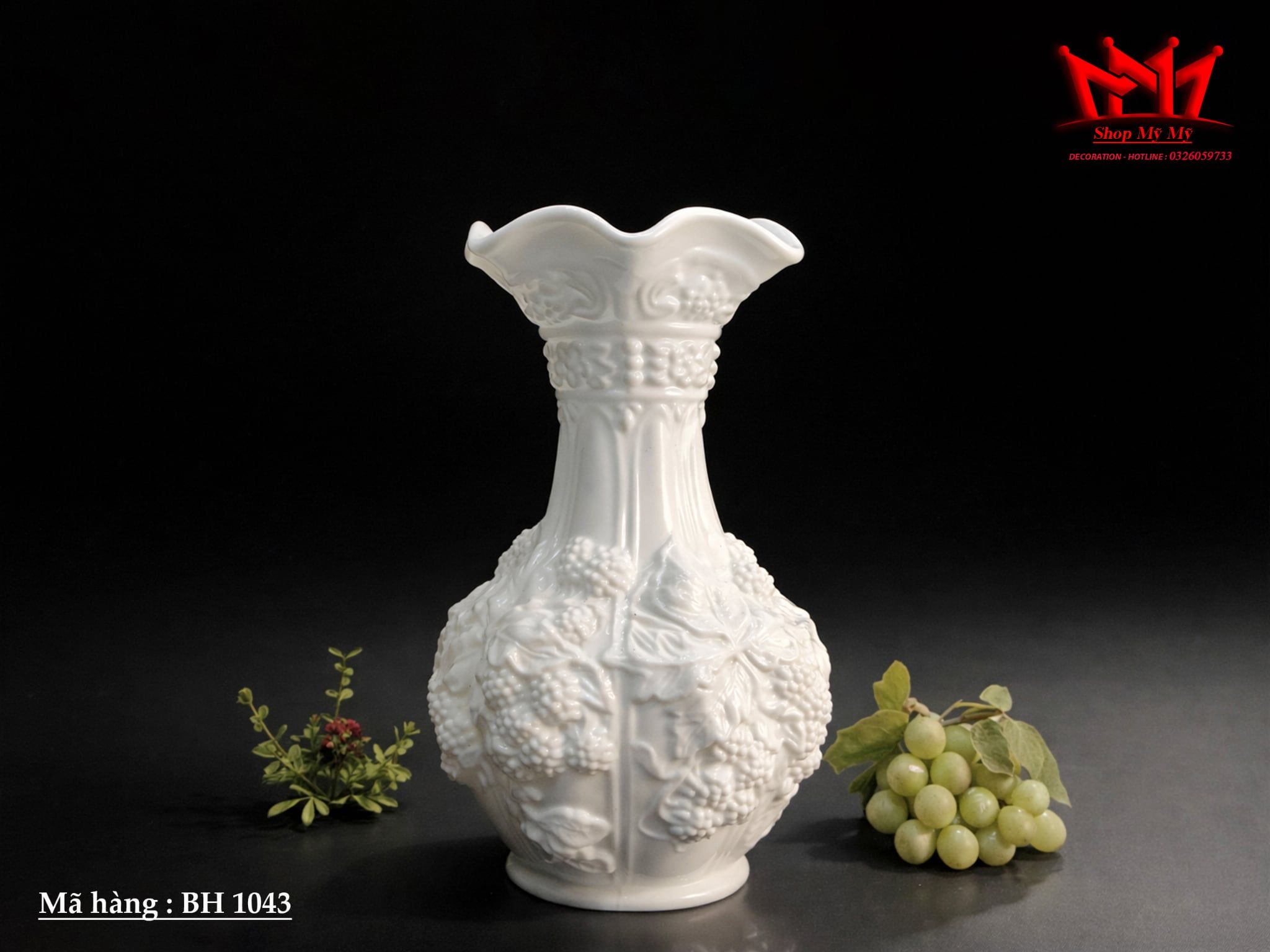 BÌNH HOA THỦY TINH SỮA LOGANBERRY VINTAGE