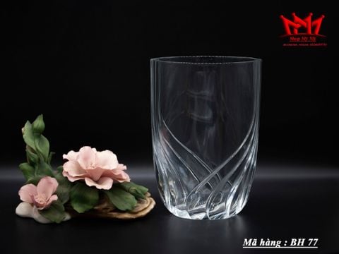  Bình pha lê hình bầu dục họa tiết xoáy cổ điển, bình dày và nặng. (BH 77) 