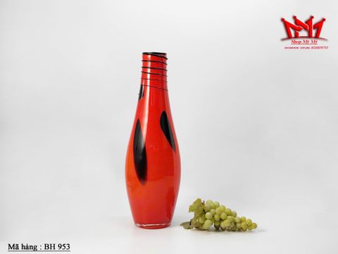  Bình hoa thủy tinh nghệ thuật cao cấp với tông màu đỏ rực rỡ phối họa tiết đen nổi bật 