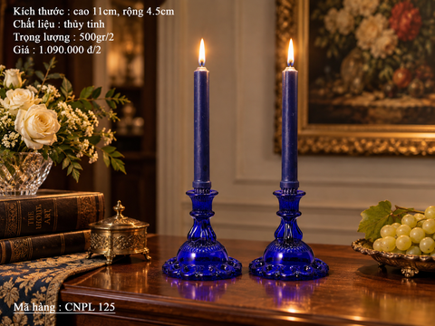  VẺ ĐẸP CỔ ĐIỂN VÀ HUYỀN BÍ – CHÂN NẾN THỦY TINH XANH COBALT 