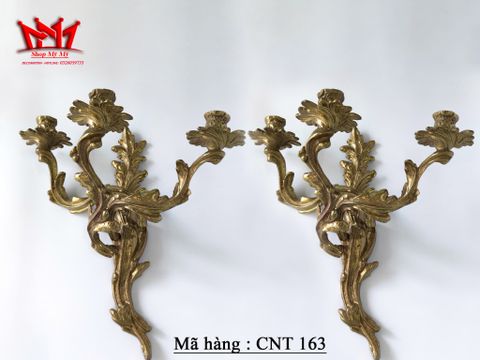 Chân nến treo tường