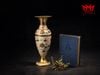 Bình hoa cổ điển bằng đồng được vẽ họa tiết màu rất tỉ mĩ của Ấn Độ.