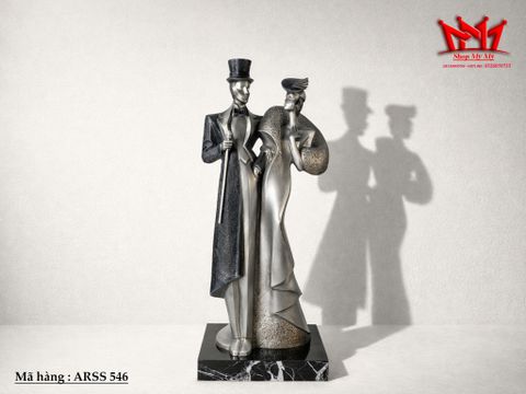  Bức tượng Art Deco của Austin Production lấy cảm hứng từ Alexsander Danel. có chữ ký. 