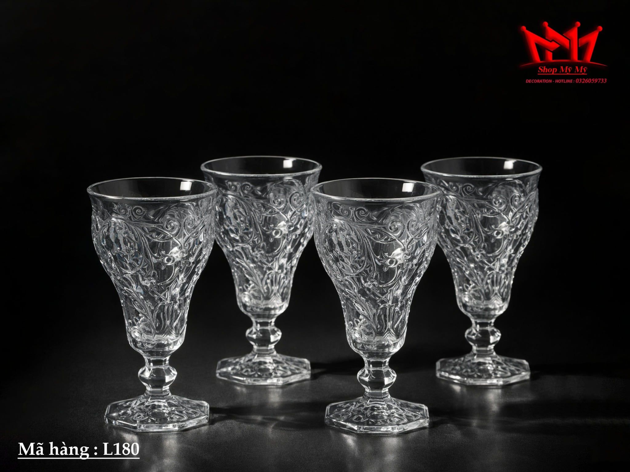 Bộ 4 Ly Thủy Tinh McKee Rock Crystal – một tuyệt tác nghệ thuật đến từ nước Mỹ.