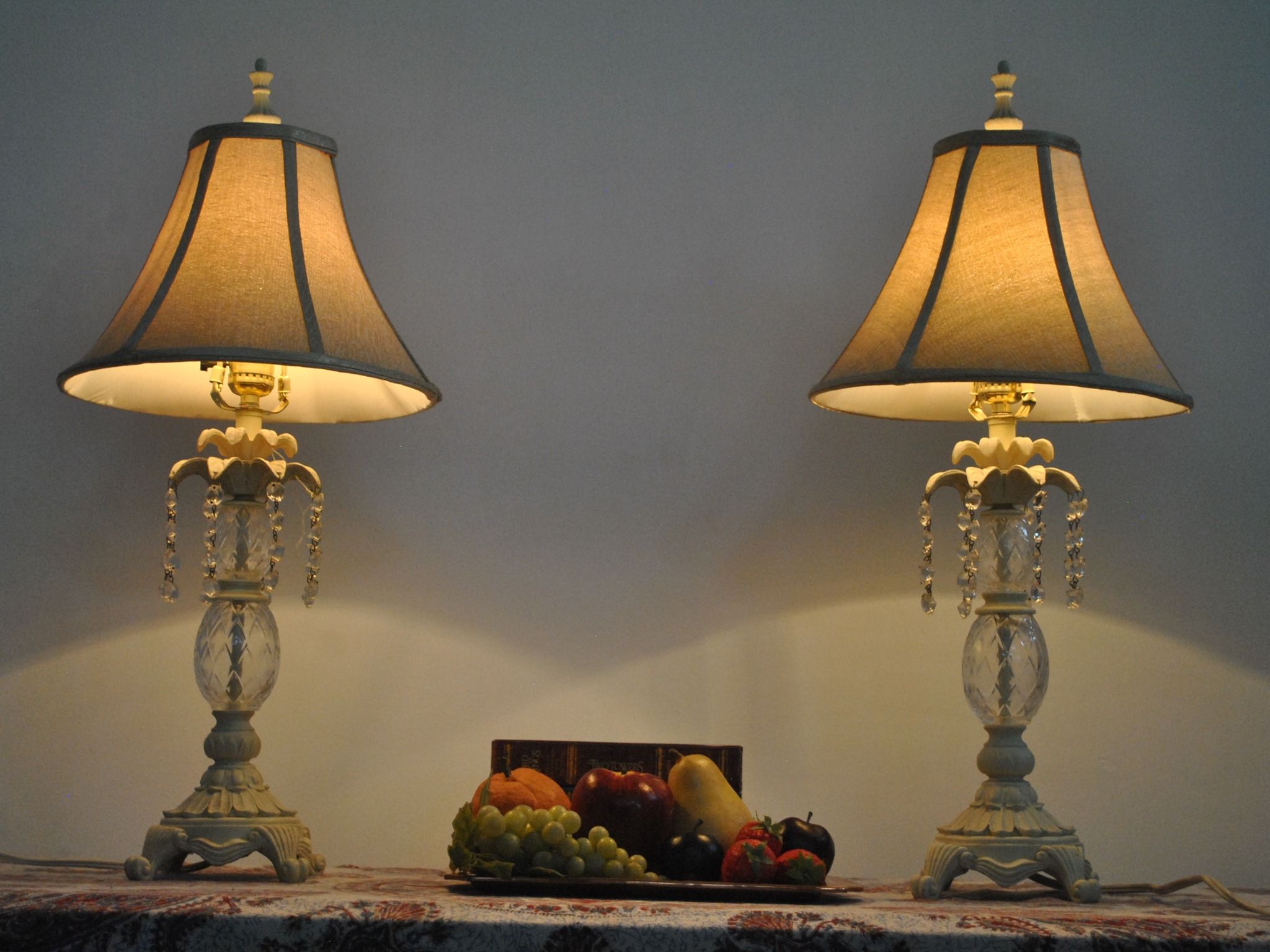 Cặp đèn chụp vải chất liệu combosite + pha lê đẹp