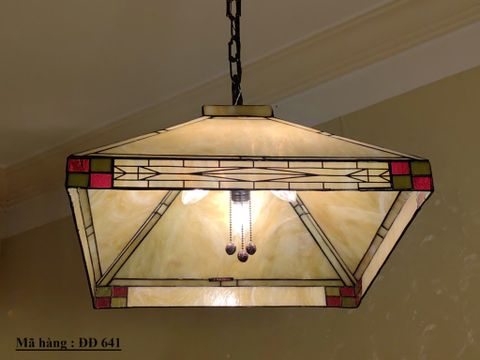  Đèn thả trần tiffany hình vuông cổ điển. 