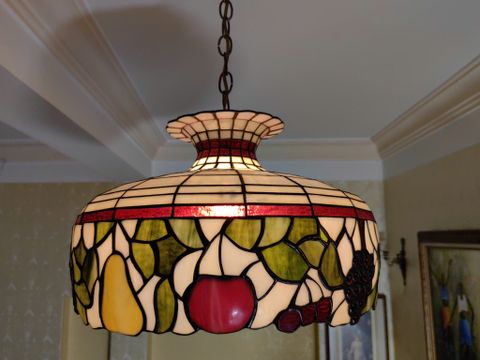  Đèn thả trần tiffany kính cổ điển của Mỹ hình trái cây màu đậm. 