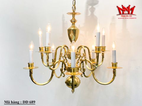  Đèn thả trần 10 nhánh bằng đồng vàng sáng. 
