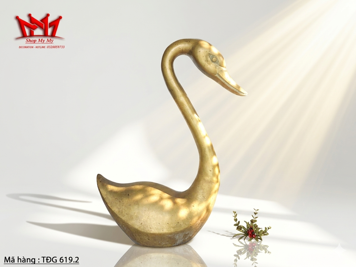 Tượng thiên nga lớn được làm bằng đồng .