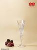 Cặp ly pha lê từ thương hiệu Waterford.