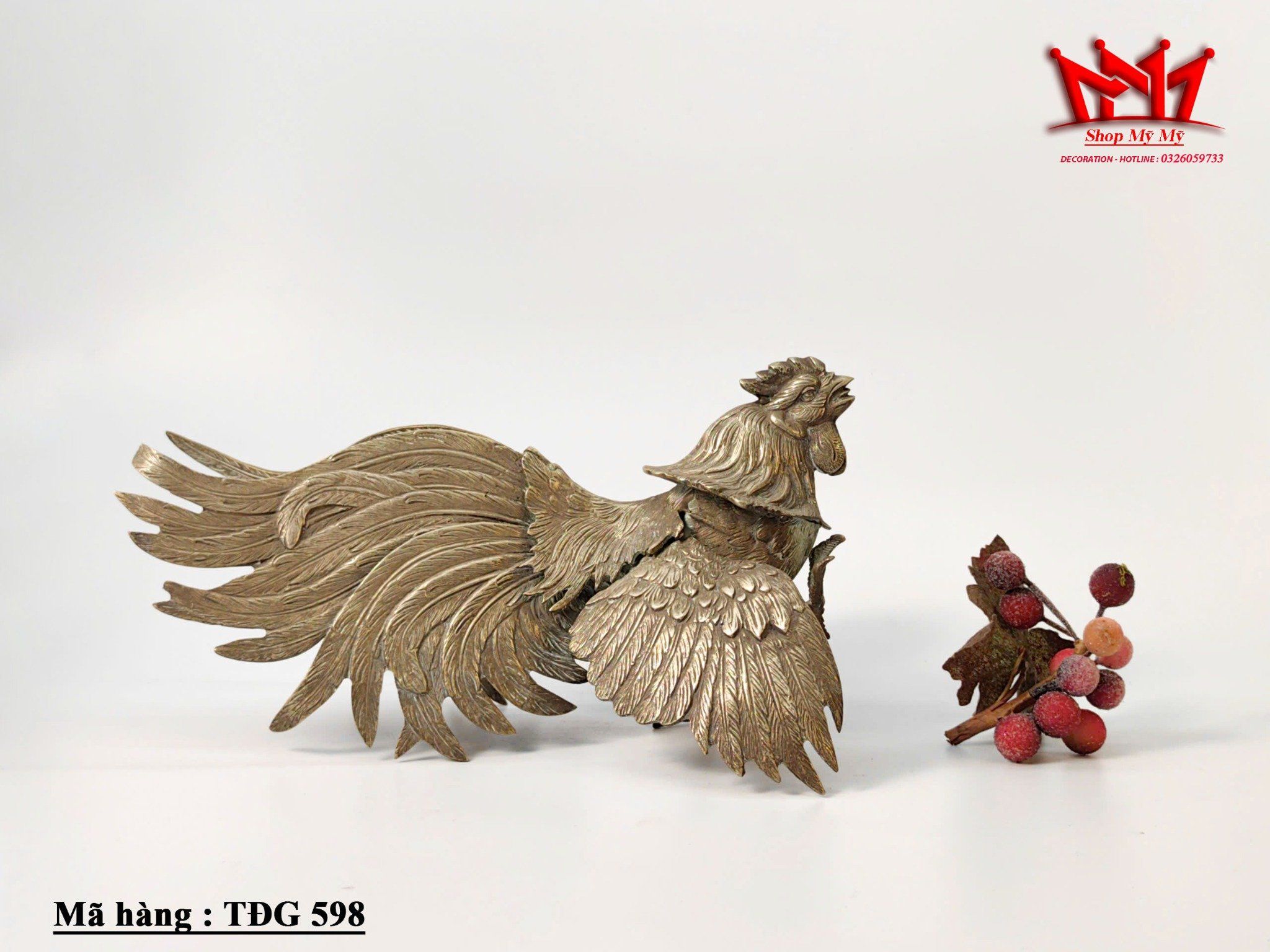 Tượng gà bằng đồng xưa được sưu tầm nhập từ Mỹ