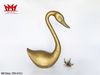 Tượng thiên nga lớn được làm bằng đồng .